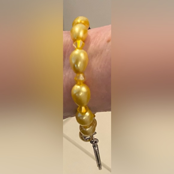 NEW Yellow Glass faux pearl essential oil crystal bracelet - Picture 5 of 5